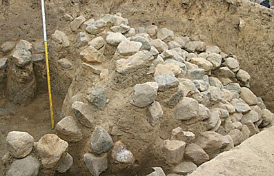 墳頂部の発掘(1)