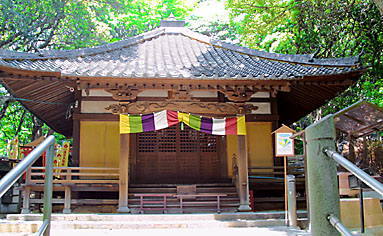 奥の院