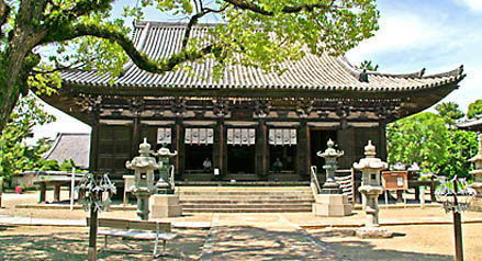 本堂正面