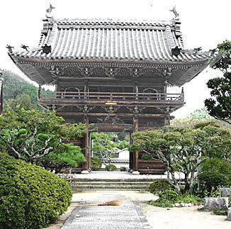 山門（裏側）