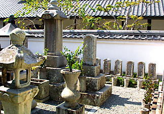 義士墓(2)